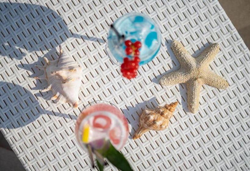 침실 1개 아파트, Le Castella Resort & Beach