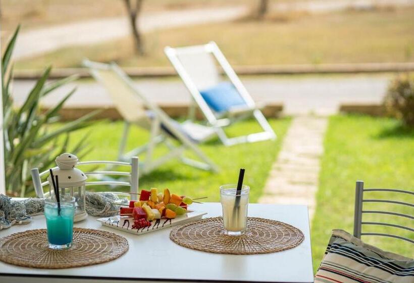 Апартаменты 2 Спальни, Le Castella Resort & Beach