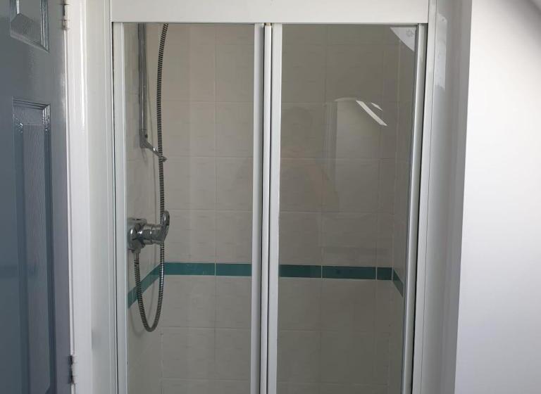اتاق لوکس خانوادگی, Queens Rooms, A Perfect Stay, Next To Shopping Parks And Central Manchester