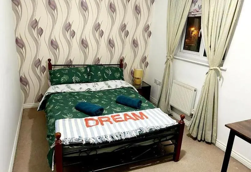 اتاق استاندارد با سرویس بهداشتی مشترک, Queens Rooms, A Perfect Stay, Next To Shopping Parks And Central Manchester