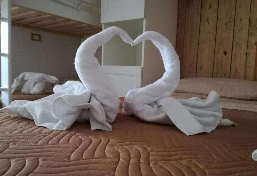 חדר סטנדרט לשלושה, Antico Borgo