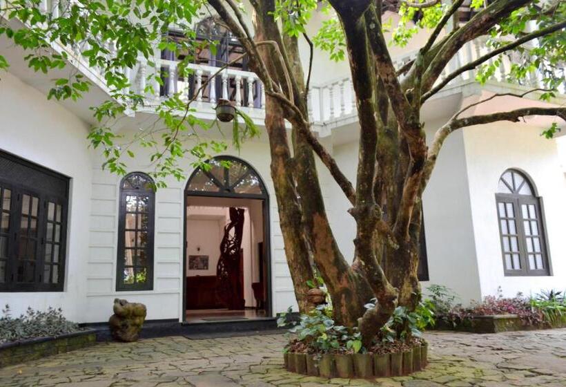 غرفة ديلوكس, Breeta S Garden