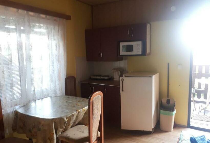 スタンダードトリプルルーム, Areál Pauli