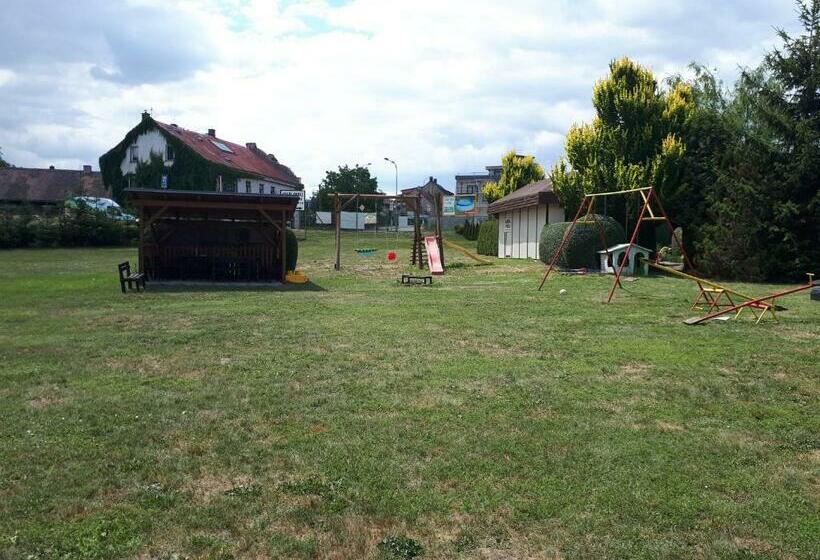 ガーデンビューのスタンダードバンガロー, Areál Pauli