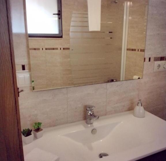 家庭间, Green House