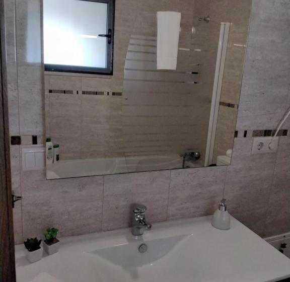 家庭间, Green House