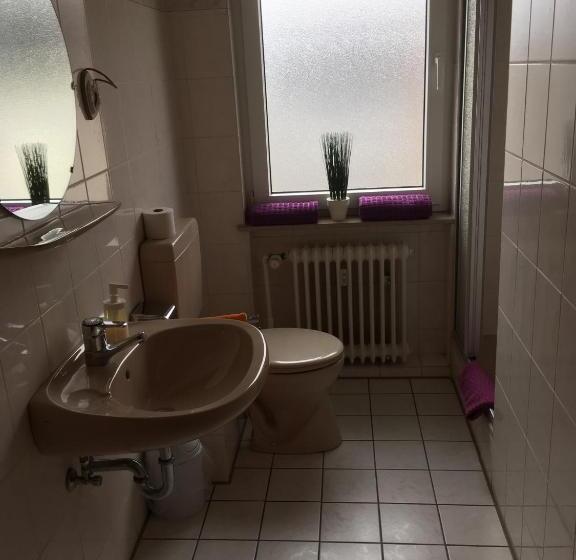 Camera Standard, Töff   Töff