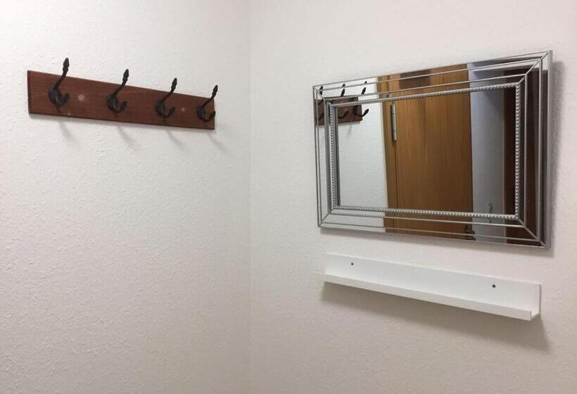 Camera Standard, Töff   Töff