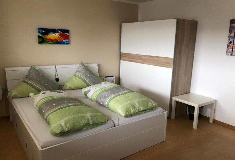 Camera Quadrupla Standard, Töff   Töff