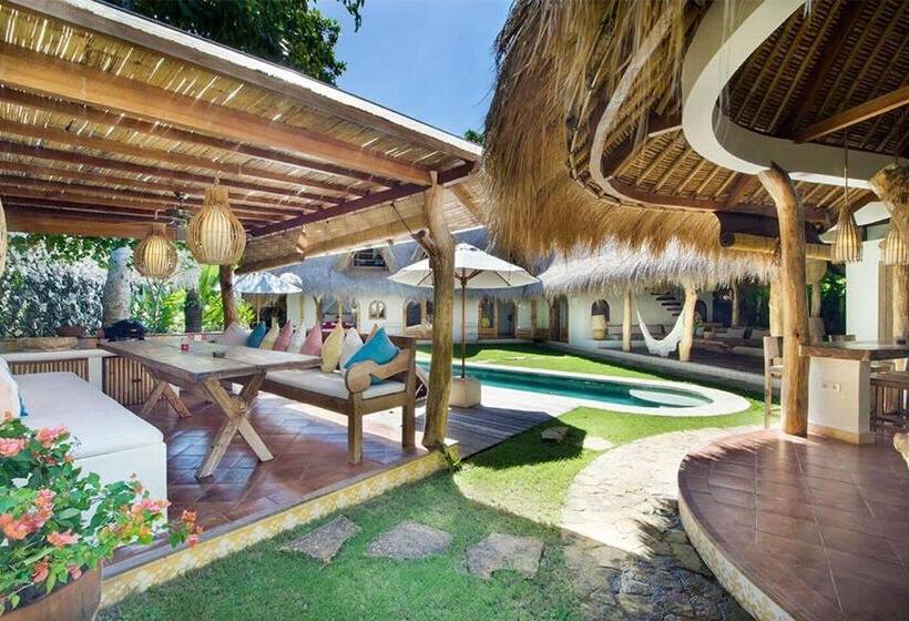 فيلا غرفة نوم واحدة مع مسبح, Mu Bungalows