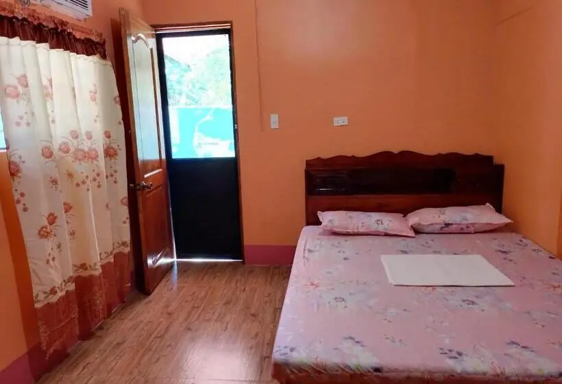 اتاق اکونومی, Villa Corrales Homestay
