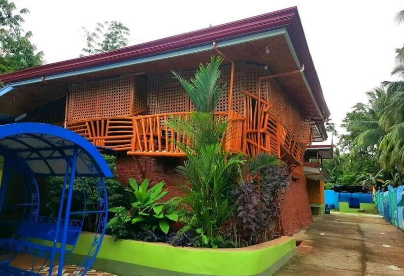 ویلای 3 خوابه, Villa Corrales Homestay