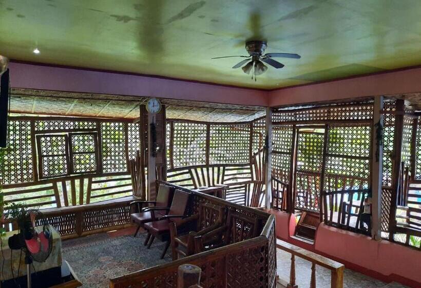 ویلای 3 خوابه, Villa Corrales Homestay