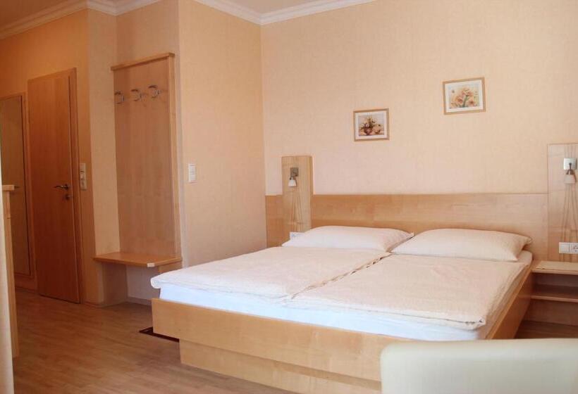 Номер Стандарт с Балконом, Haus Renée
