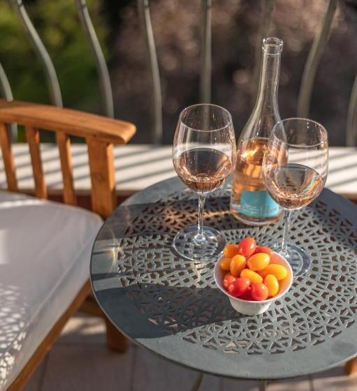 חדר סטנדרט עם מרפסת, La Fabrique à Poupées   Chambres De Charme Au Coeur De Menton