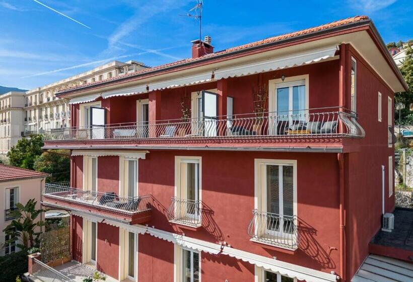 חדר סטנדרט עם מרפסת, La Fabrique à Poupées   Chambres De Charme Au Coeur De Menton