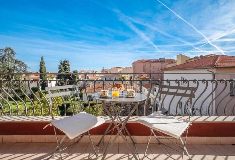 Апартаменты Superior 2 Спальни, La Fabrique à Poupées   Chambres De Charme Au Coeur De Menton