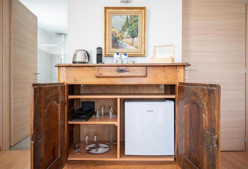 דירת 2 חדרים סופריור, La Fabrique à Poupées   Chambres De Charme Au Coeur De Menton