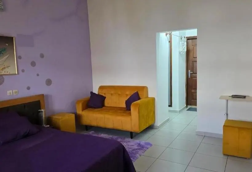 استودیوی استاندارد, Mc Location