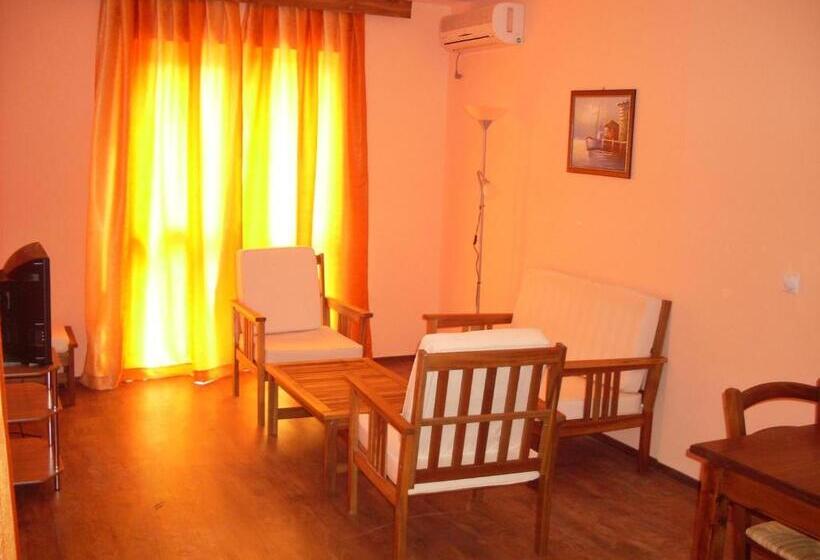 Апартаменты 2 Спальни, Condo Hotel Valentina