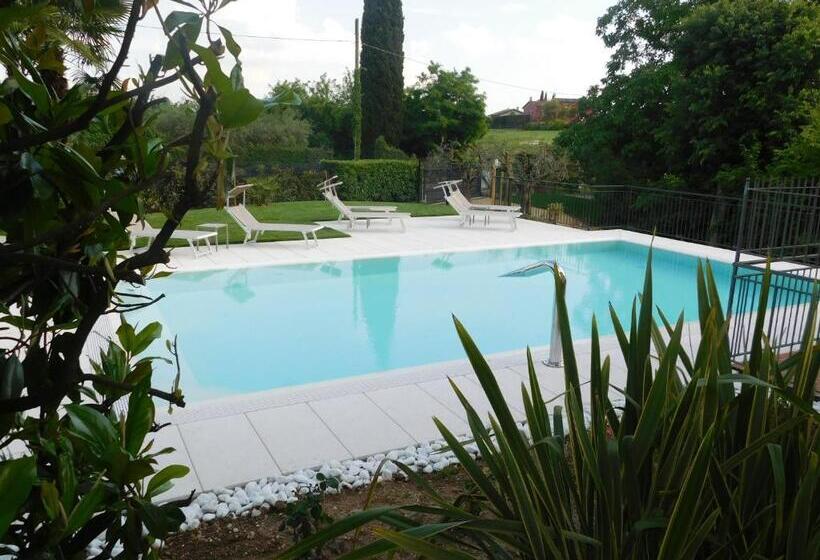 اتاق استاندارد یک نفره, Al Vajo