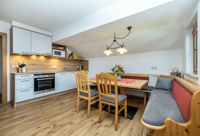 آپارتمان 1 خوابه با بالکن, Bauernhof Vorderklinglhub