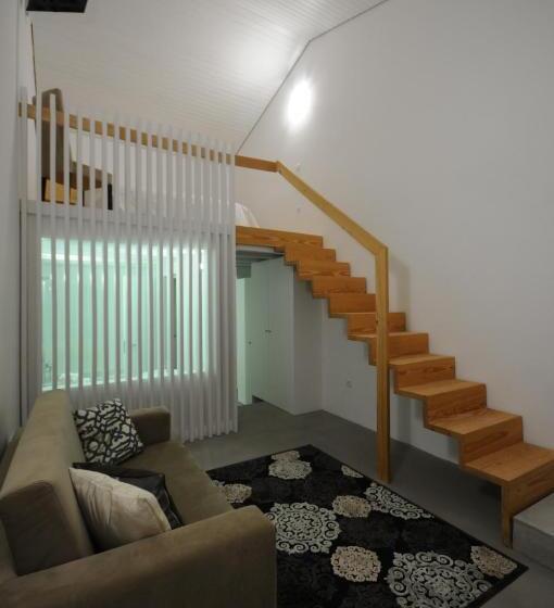 패밀리 룸, Casal De Palácios