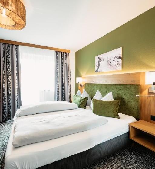 Quarto Estandar com Sacada, Gasthof Schützenhof
