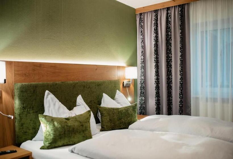 חדר משפחתי, Gasthof Schützenhof