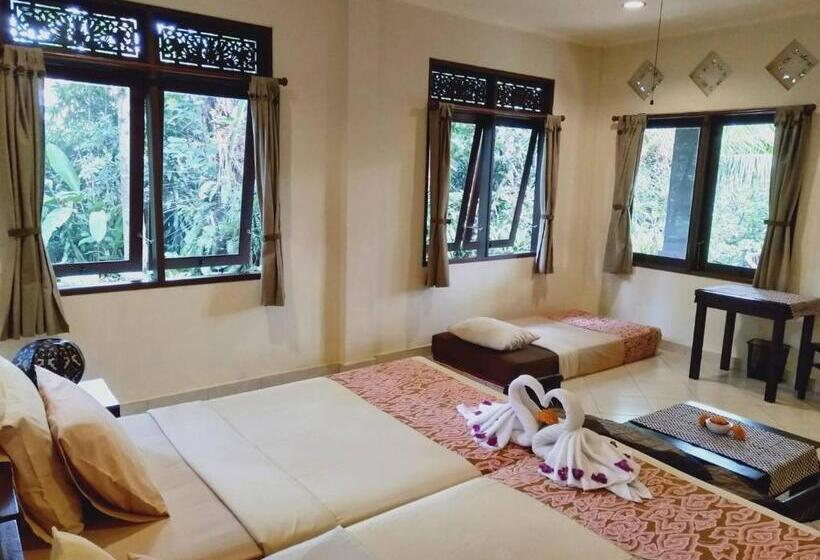 غرفة سوبيريور مطلّة علي الحديقة, Prasanti Bed & Breakfast