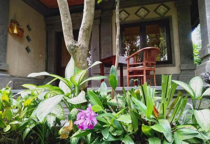 غرفة سوبيريور مطلّة علي الحديقة, Prasanti Bed & Breakfast