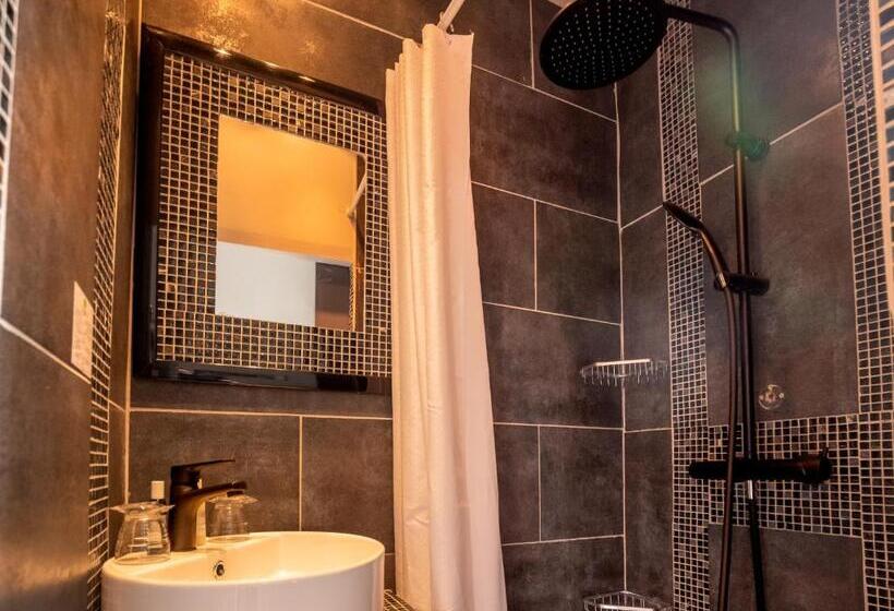 Quarto Estandar, Altera Roma