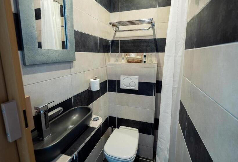 Quarto Estandar, Altera Roma