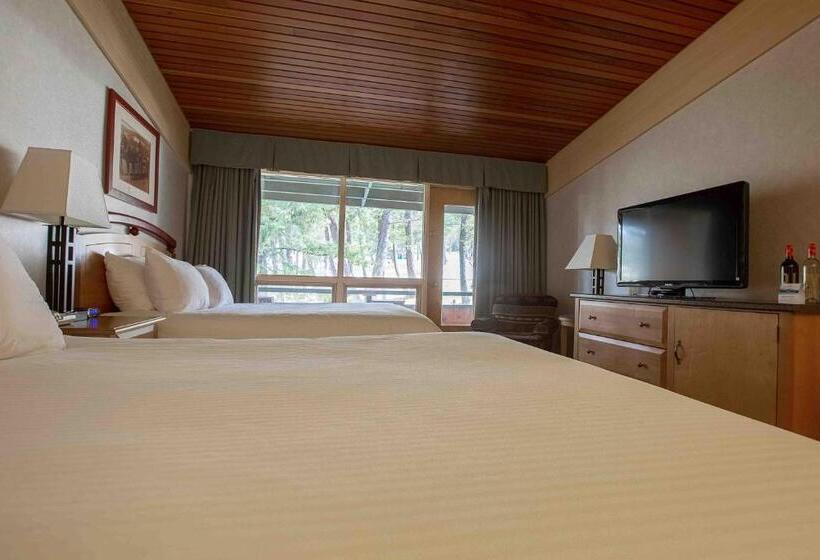 חדר דלוקס, Fairmont Hot Springs Resort