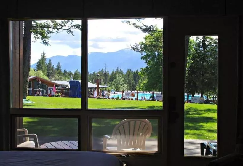 キングサイズベッドのデラックスルーム, Fairmont Hot Springs Resort