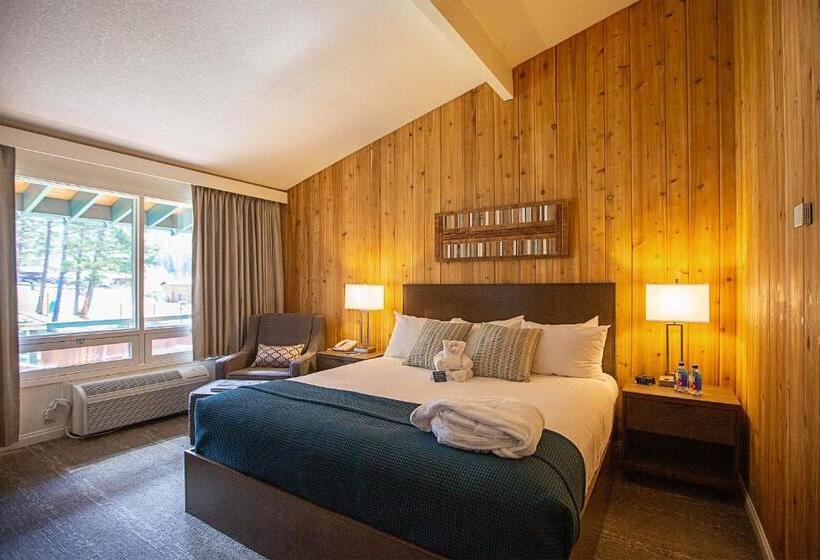 חדר דחוקס עם מיטת קינג, Fairmont Hot Springs Resort