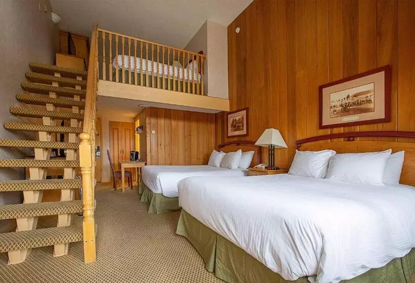 スーペリアファミリールーム, Fairmont Hot Springs Resort