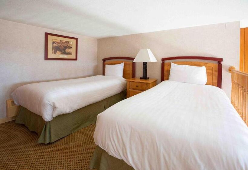 חדר משפתחתי סופריור, Fairmont Hot Springs Resort