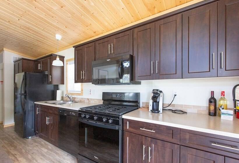 קוטג' דלוקס, Fairmont Hot Springs Resort