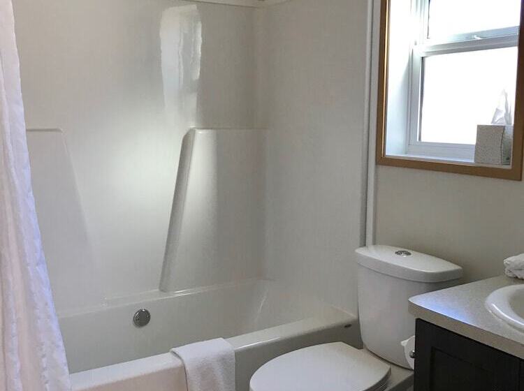 Хижина Deluxe, Fairmont Hot Springs Resort