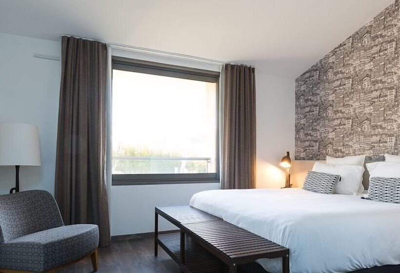 غرفة كلاسيكية, 96