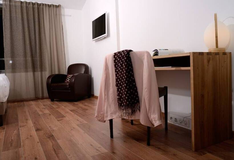 غرفة كلاسيكية, 96