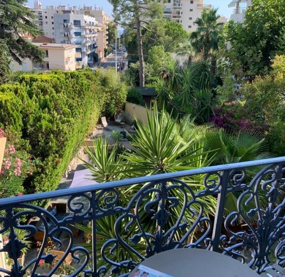 带阳台套房, Alexandra Boutique