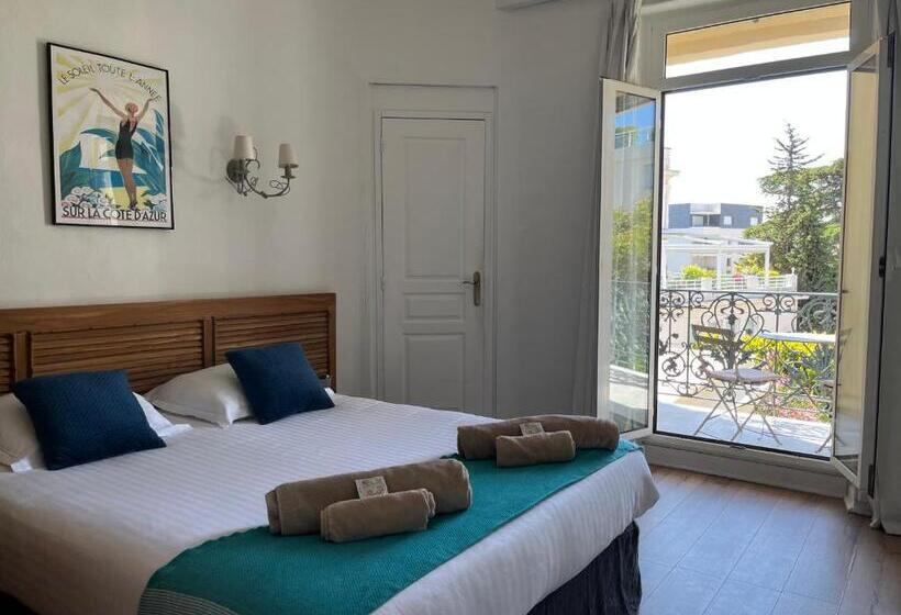 سوئیت با بالکن, Alexandra   Boutique