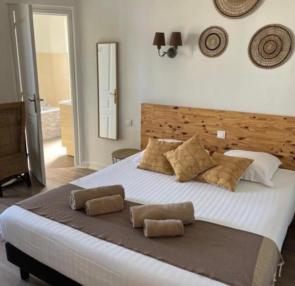 高级大房间, Alexandra Boutique