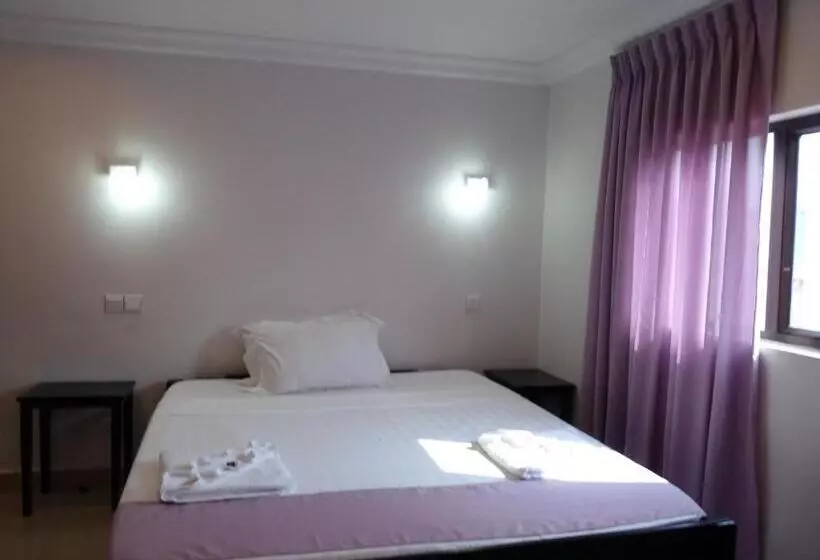 スーペリアールーム, Angkor International
