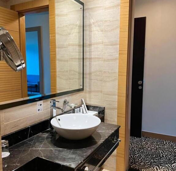 Президентский Люкс, Copthorne Hotel Sharjah