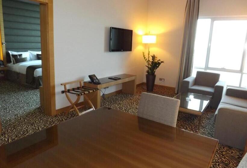סוויטה אקזקיוטיב, Copthorne Hotel Sharjah