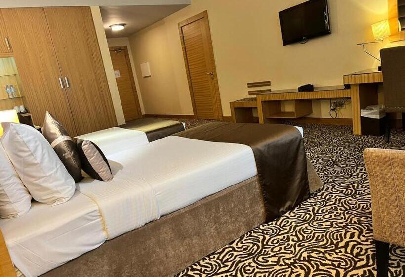 Номер Superior, Copthorne Hotel Sharjah