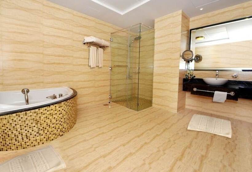 סוויטה אקזקיוטיב, Copthorne Hotel Sharjah